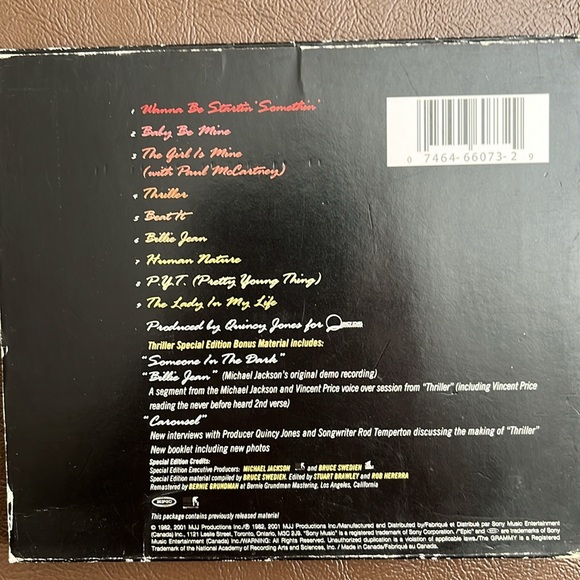 Thriller Special Edition CD Includes a Bonus track: Someone In The Dark - Picture 3 of 8